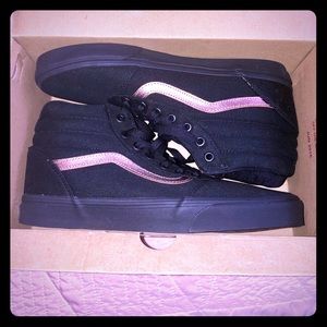 NWT & RARE Hi-Ward Black/RoseGold Vans Size11